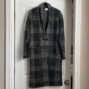 Aritzia Wilfred wool coat - size xs - only worn once - in great condition